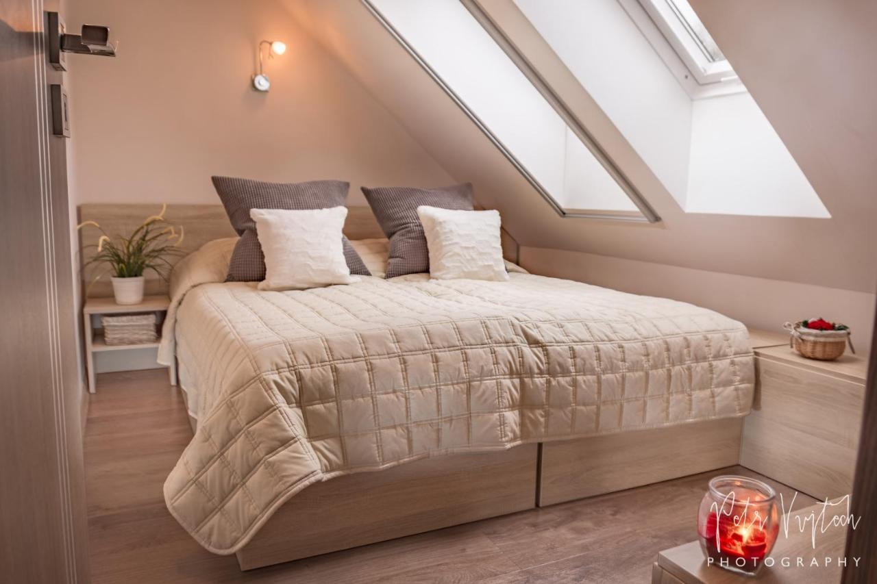 Apartman Na Lipne Frymburk Extérieur photo